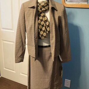 Black and Tan Patterned Skirt Suit Jacket with Fashionable Metal Pull Zipper NWT